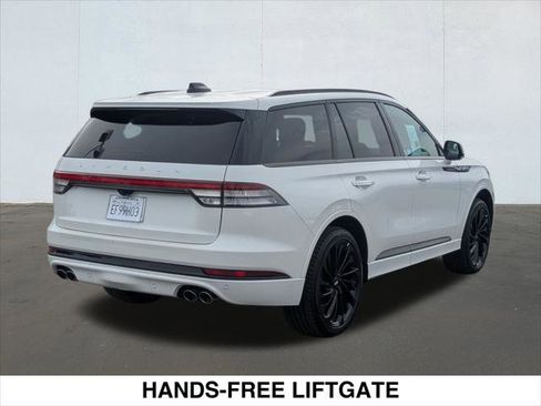Used 2025 Lincoln Aviator Reserve w/ Equipment Group 201A image 5