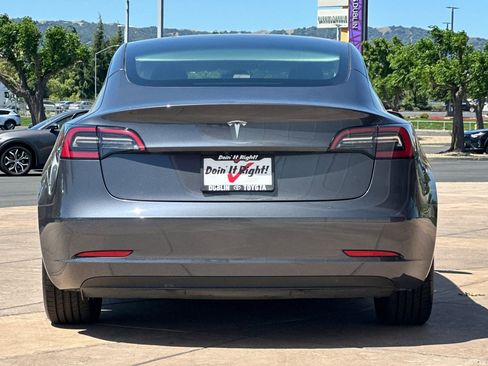 Used 2023 Tesla Model 3 Standard Range RWD image 5