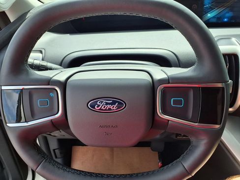 New 2026 Ford Expedition Max Active RWD image 16