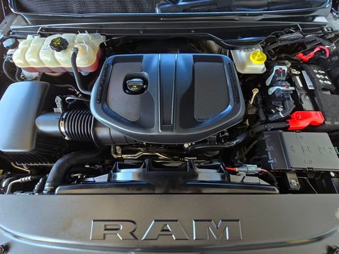 Certified 2025 RAM 1500 Laramie w/ Sport Appearance Package AWD/4WD image 29