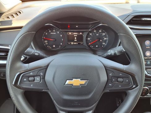 Used 2023 Chevrolet TrailBlazer LT w/ Convenience Package AWD/4WD image 12