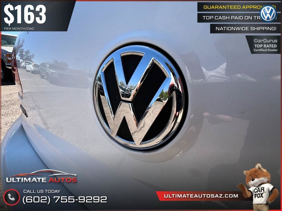 Used 2011 Volkswagen Golf 2-Door FWD image 20