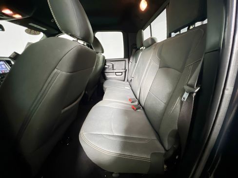 Used 2021 RAM 1500 Classic Warlock w/ Luxury Group AWD/4WD image 28