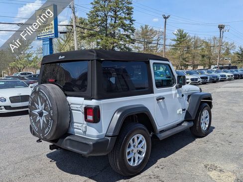Used 2023 Jeep Wrangler Sport AWD/4WD image 9