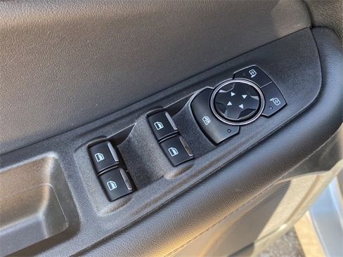 Used 2024 Ford Edge SEL image 20