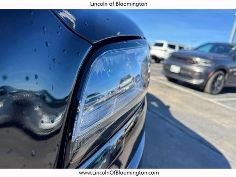 Certified 2022 Lincoln Nautilus Reserve w/ Equipment Group 201A image 13