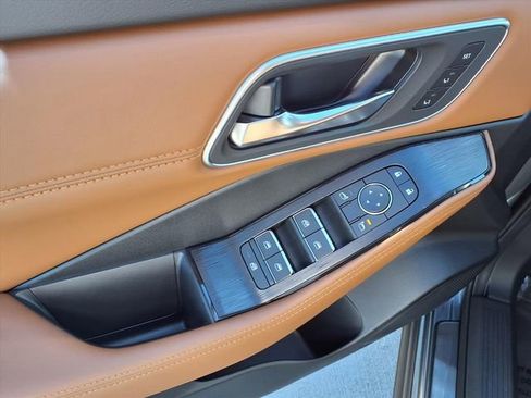 New 2026 Nissan Rogue Platinum image 14