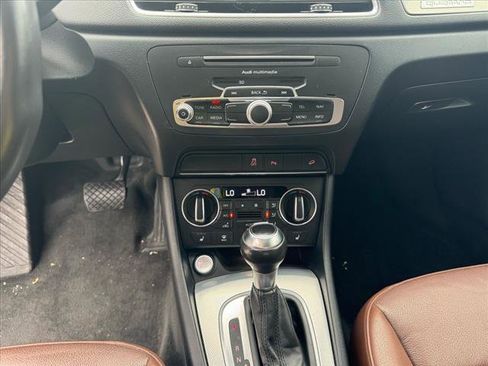 Used 2018 Audi Q3 2.0T Premium w/ Convenience Package image 12