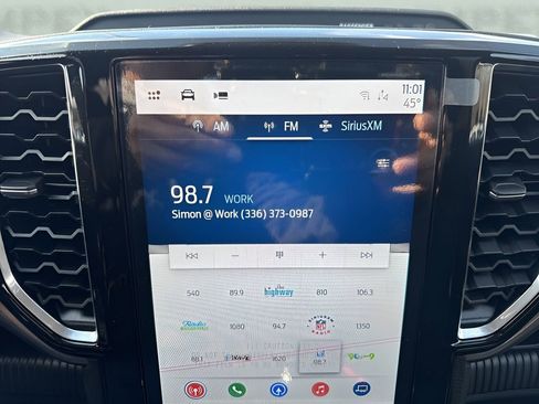 Used 2025 Ford Ranger XLT w/ Trailer Tow Package image 16