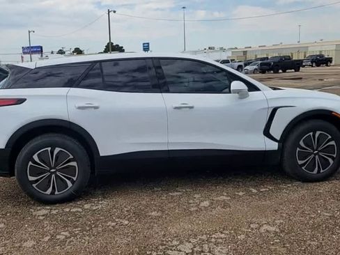 New 2025 Chevrolet Blazer EV LT FWD image 9