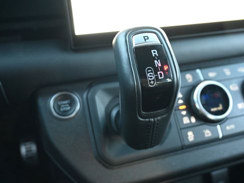 Used 2023 Land Rover Defender 110 Carpathian Edition AWD/4WD image 25