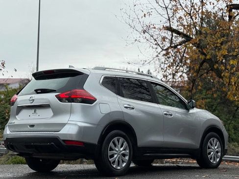 Used 2017 Nissan Rogue S w/ S Appearance Package image 7