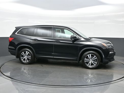 Used 2017 Honda Pilot EX-L image 7