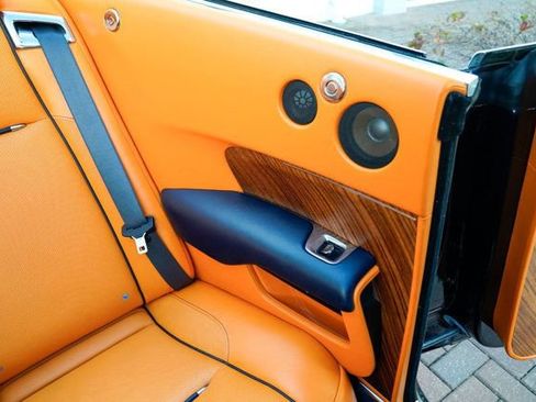 Used 2016 Rolls-Royce Dawn image 75