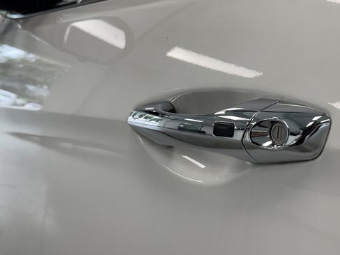 Used 2018 Hyundai Santa Fe AWD w/ SE Ultimate Tech Package 03 image 12