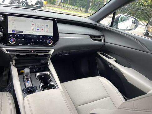 Used 2024 Lexus RX 350 Premium w/ Accessory Package (Z1) AWD/4WD image 16