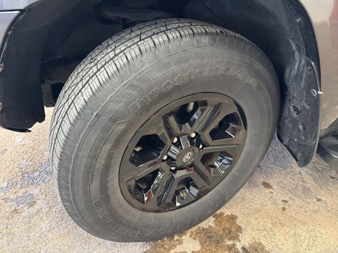 Used 2019 Toyota 4Runner SR5 Premium AWD/4WD image 4