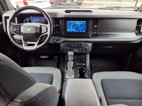 Used 2022 Ford Bronco Big Bend w/ Sasquatch Package image 15