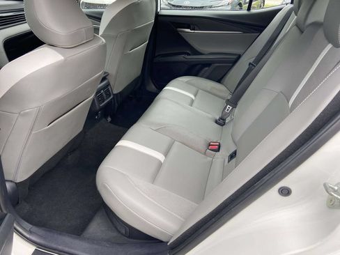 Used 2025 Toyota Camry SE w/ Convenience Package FWD image 32