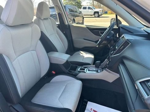 Used 2023 Subaru Forester AWD/4WD image 14