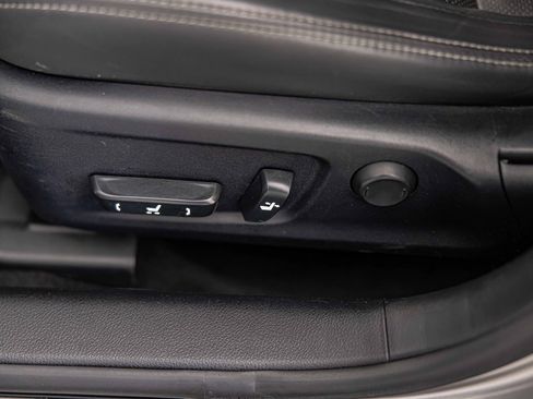 Used 2017 Lexus IS 300 AWD image 22