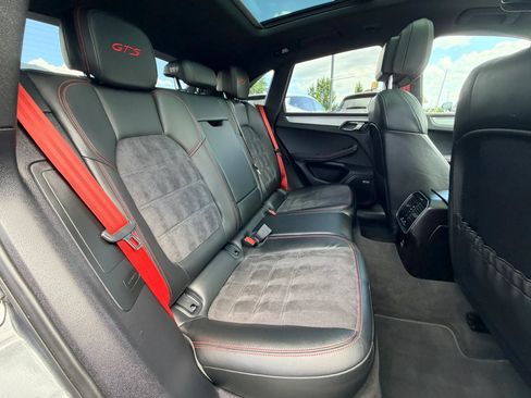 Used 2021 Porsche Macan GTS w/ Sport Chrono Package AWD/4WD image 21
