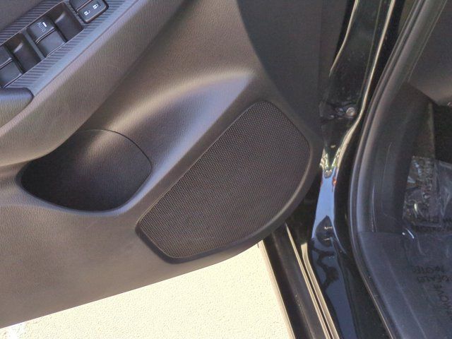Used 2016 MAZDA MAZDA3 i Touring FWD image 16