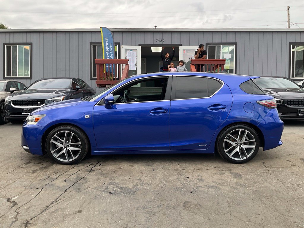 Used 2014 Lexus CT 200h w/ F Sport w/Nuluxe Interior FWD image 6