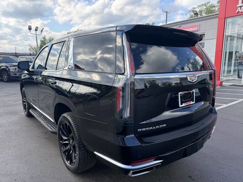 Used 2024 Cadillac Escalade Premium Luxury w/ LPO, Floor Liner Package AWD/4WD image 7