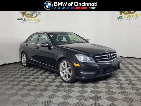 Used 2014 Mercedes-Benz C 300 4MATIC Sedan image 1