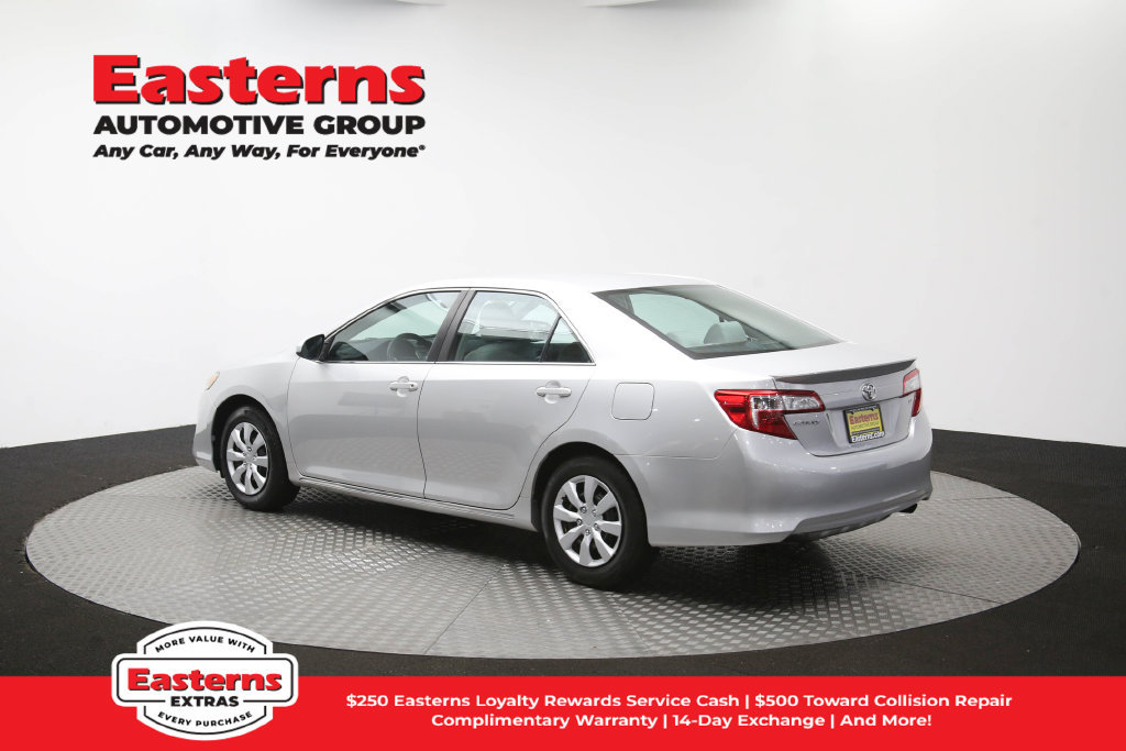 Used 2014 Toyota Camry LE FWD image 64