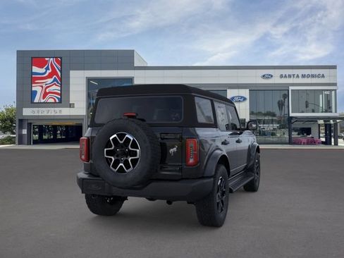 New 2026 Ford Bronco Outer Banks AWD/4WD image 8