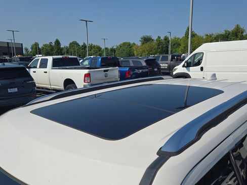 Used 2016 Ford Explorer Platinum AWD/4WD image 13