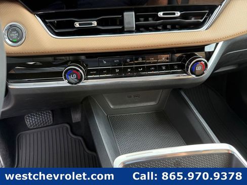 New 2026 Chevrolet Equinox ACTIV w/ Safety and Technology Package FWD image 21