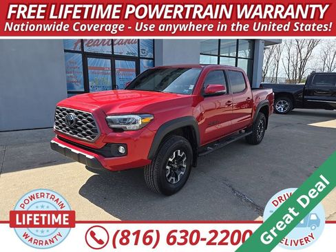 Used 2022 Toyota Tacoma TRD Sport AWD/4WD image 1
