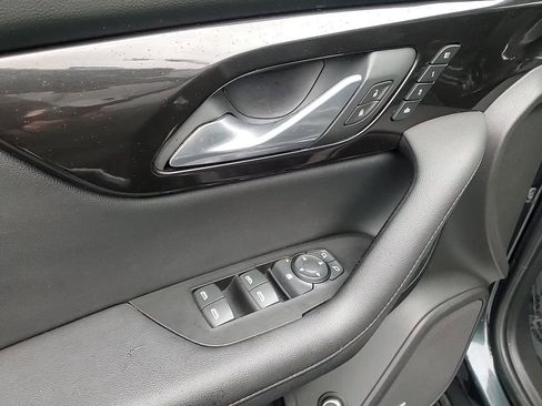 Used 2019 Chevrolet Blazer Premier w/ Sun and Wheels Package image 12