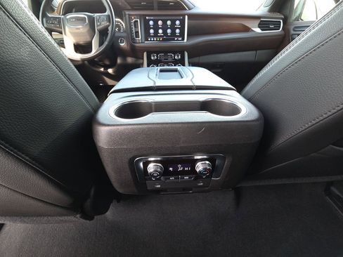 Certified 2021 GMC Yukon Denali image 31