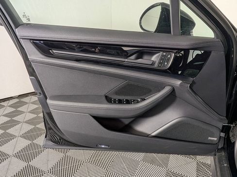 New 2025 Porsche Panamera image 25