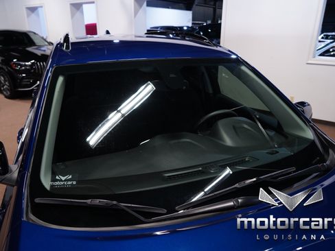 Used 2023 GMC Terrain SLE w/ Driver Convenience Package image 14