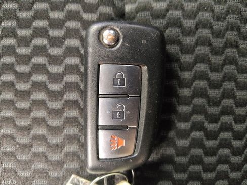 Used 2020 Nissan Rogue Sport S FWD image 32