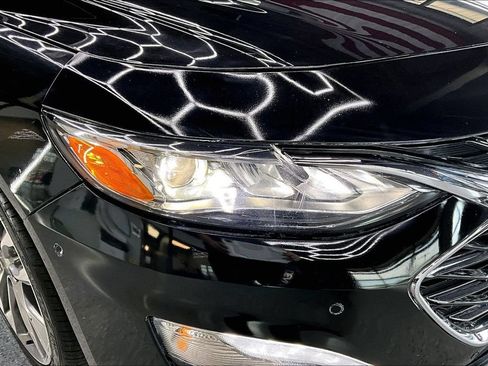 Used 2019 Chevrolet Malibu Premier w/ Sun and Wheel Package FWD image 32