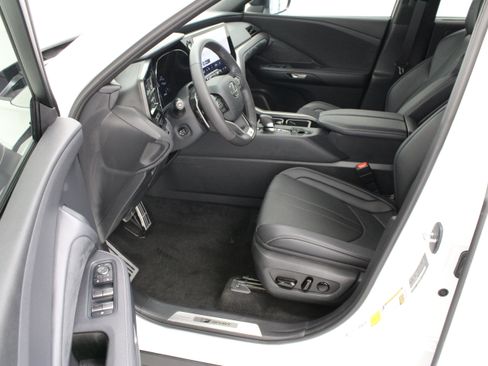 Used 2026 Lexus TX 500h AWD w/ Technology Package image 13