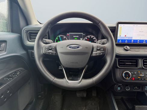 Used 2024 Ford Maverick Lariat w/ Black Appearance Package image 13