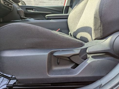 Used 2025 Toyota Camry LE FWD image 14