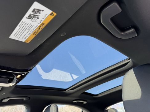 Certified 2025 Mercedes-Benz C 300 4MATIC Sedan image 10