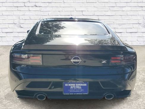 Used 2023 Nissan Z w/ Floor Mat Package (L93) RWD image 3