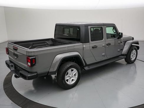 Used 2021 Jeep Gladiator Sport AWD/4WD image 4