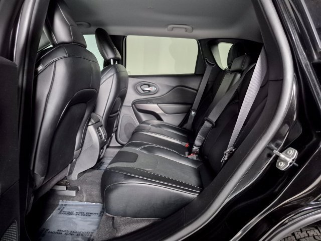 Used 2022 Jeep Cherokee Latitude Lux AWD/4WD image 30
