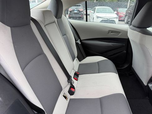 Used 2025 Toyota Corolla LE FWD image 22