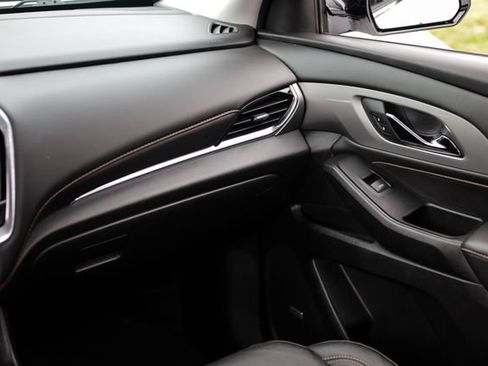 Used 2020 Chevrolet Traverse RS FWD image 37